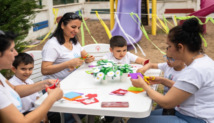 Anneler Günü’nün en tatlı kutlaması Bornova’da
