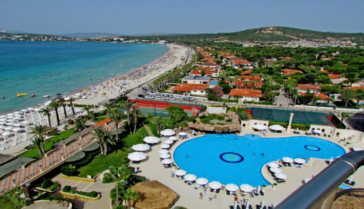 Çeşme, bayramda 1 milyon kişi bekliyor