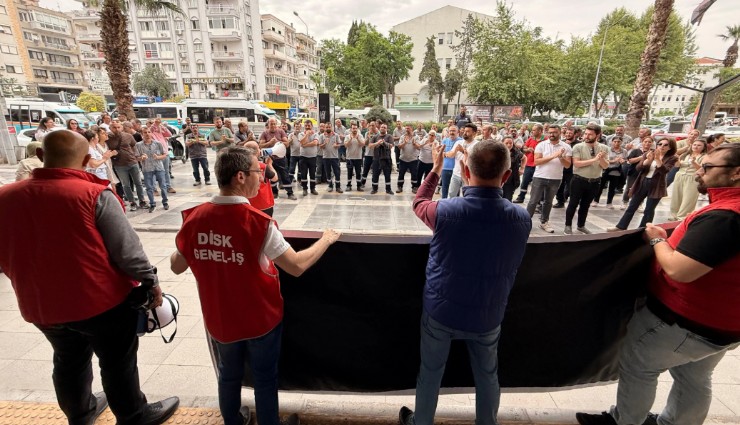 Karşıyaka Belediye işçileri kazan kaldırdı: Yarım gün iş bıraktılar
