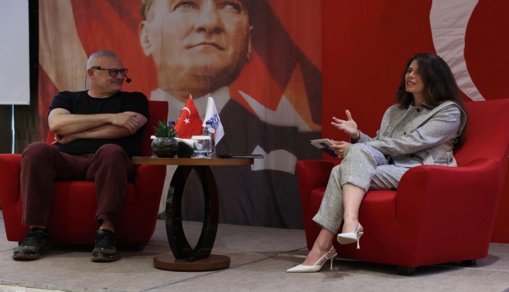 Levent Üzümcü, Çeşme’de ‘sanat ve yaşam’ üzerine konuştu