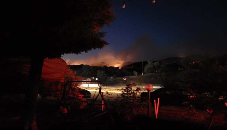 Aydın'daki yangına gece görüşlü helikopterlerden destek