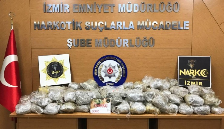 Çeşme Limanı'nda iki tır dolusu uyuşturucu bulundu