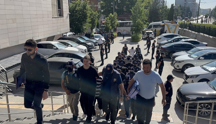 İzmir dahil 3 ilde dolandıırcılık operasyonu: 8 kişi tutuklandı