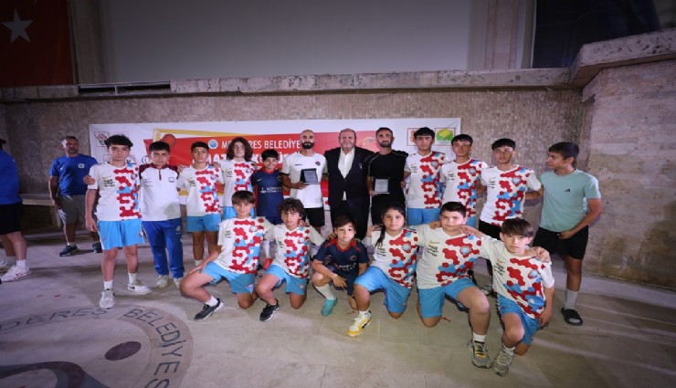 Menderes Belediyesi’nden spora destek