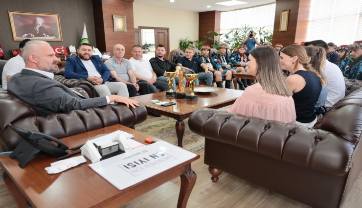 Menemen'e Türkiye Şampiyonluğu gururu!