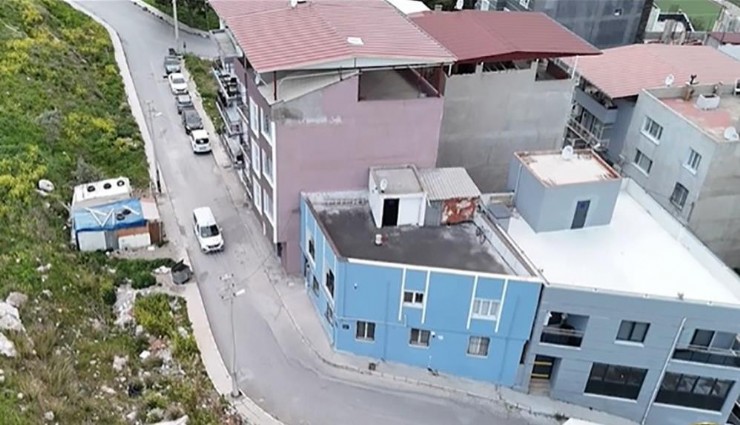 İzmir'de 95 adrese şafak vakti baskın: 133 gözaltı