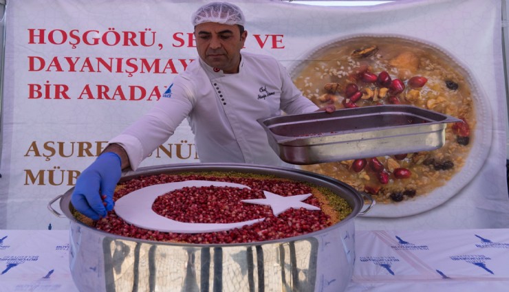 İzmir’de Muharrem ayı bereketi