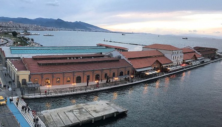 Kamu malı Konak Pier'i 4 yıldır boşaltmayan İZMER A.Ş bir de  TDİ ve Büyükşehir'e alacak davası açtı