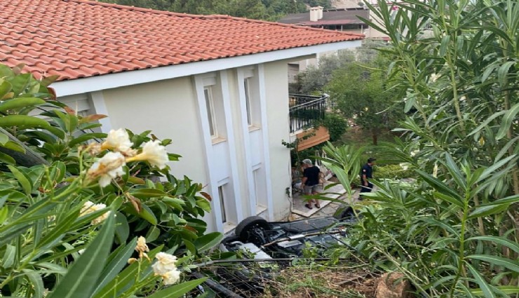 Marmaris'te aracıyla evin bahçesine uçtu: 1 can kaybı, 4 yaralı