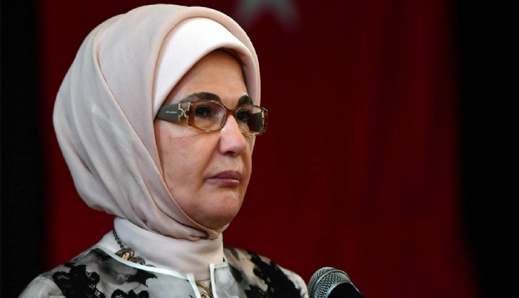 AK Parti Sözcüsü Çelik, Emine Erdoğan’ın Melania Trump’a mektubunu paylaştı