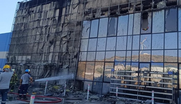 Aliağa’da fabrikada korkutan yangın