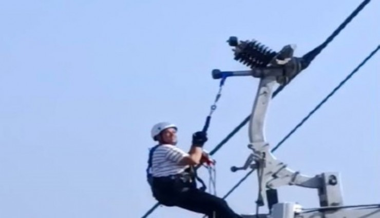 Bergama’da Emine Şener'den başarılı tatbikat: Teleferik kurtarma alanında ilk kadın görevli oldu