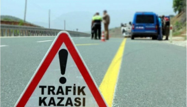 Denizli’de minibüs ile otomobil çarpıştı: 1 kişi hayatını kaybetti, 1 kişi yaralandı