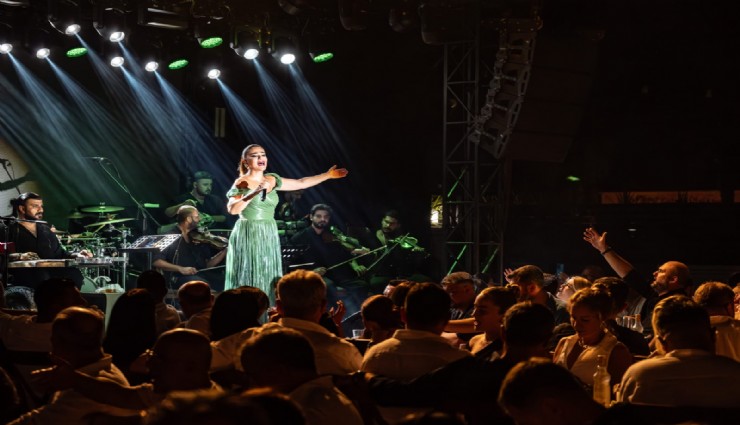 Derya Bedavacı’dan unutulmaz gece: Her dinleyici için bir ağaç dikildi