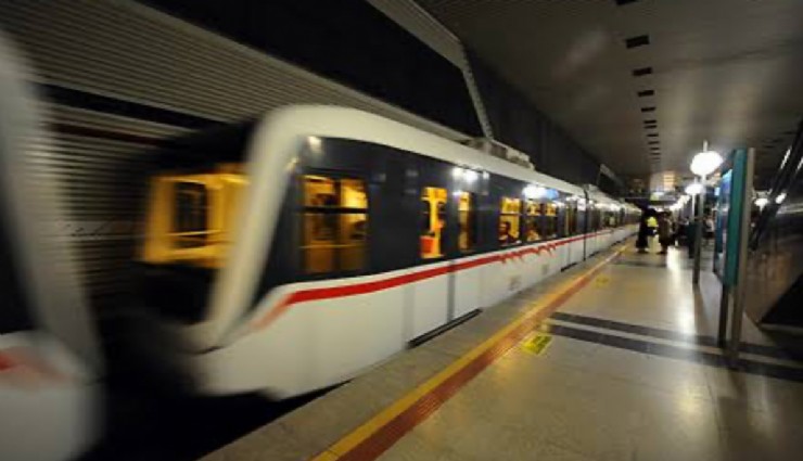 İzmir’de metro seferleri durdu