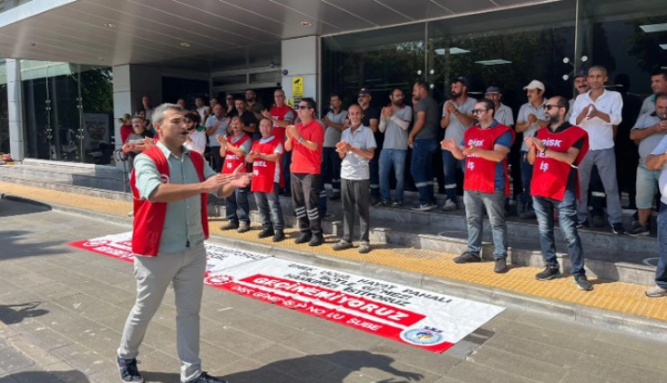 Karşıyaka Belediyesi’nde maaş krizi: İşçiler ve memurlar belediye önünde ses yükseltti