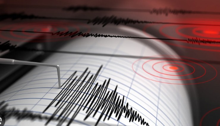 Sındırgı'da 4.2 büyüklüğünde deprem