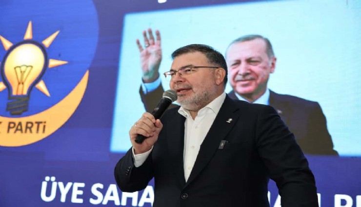 AK Parti Kemalpaşa'da rozet töreni: CHP'den katılım oldu