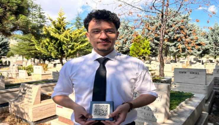 Ankara’da yeni uygulama: Mezar taşından QR kodla geçmişe yolculuk