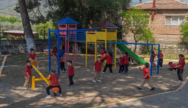 Bahçeden sınıfa: İzmir Büyükşehir okulları baştan aşağı yeniledi