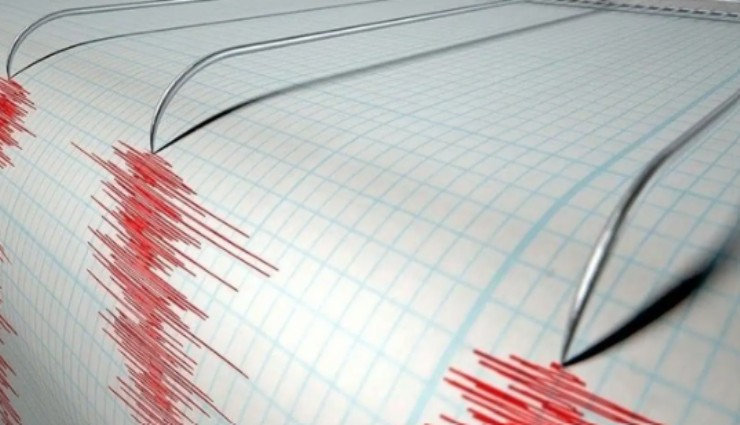 Balıkesir'de 4 büyüklüğünde deprem: İzmir'den de hissedildi