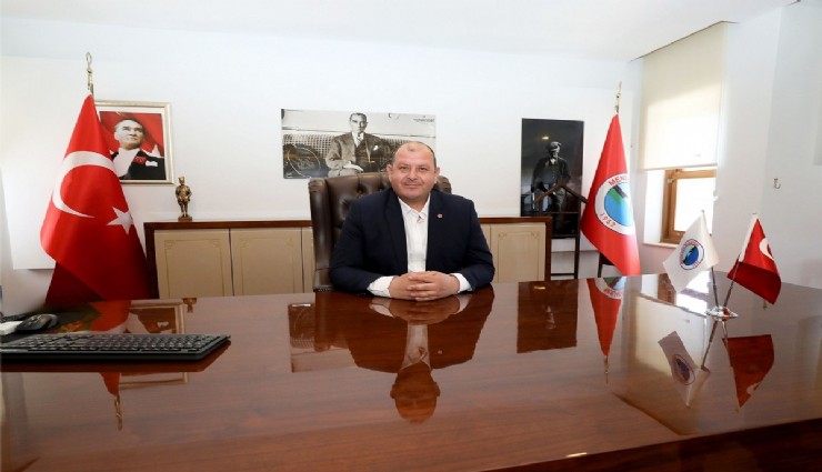 Başkan Çiçek’ten parti değiştiriyor iddialarına yanıt