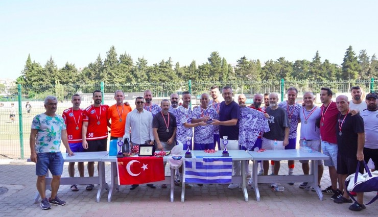 Çeşme  Sakız Master Futbol Turnuvası tamamlandı