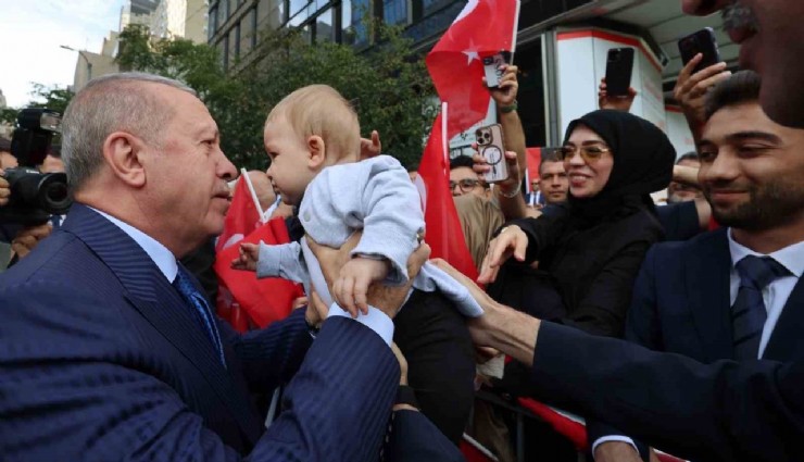 Cumhurbaşkanı Erdoğan’a Türkevi’nde coşkulu karşılama