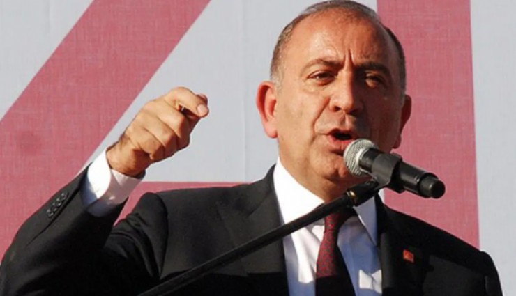 Gürsel Tekin, kurultay davası sürerken CHP'nin Sarıyer'deki binasına geldi