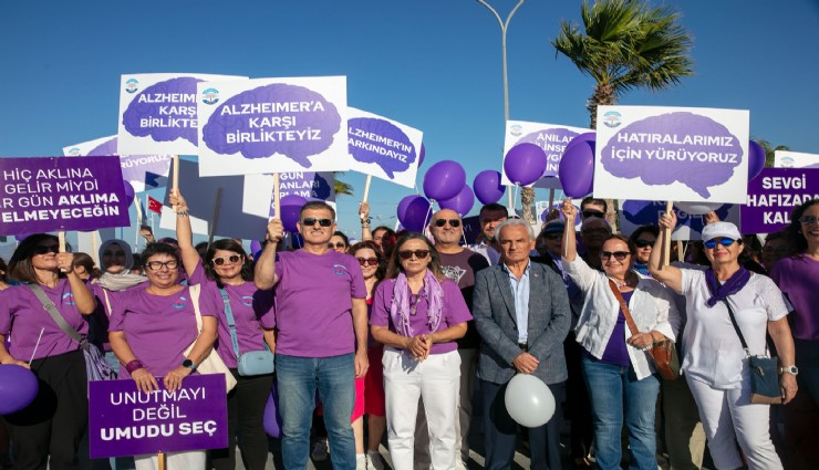 Güzelbahçe’de dünya alzheimer günü yürüyüşü