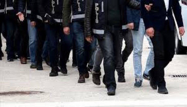 İzmir dahil 14 ilde FETÖ operasyonu: 16 kişiye gözaltı
