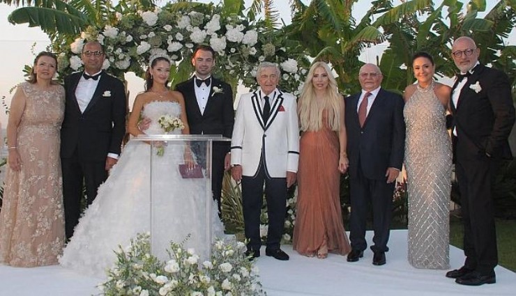 İzmir'de Rahmi Koç'tan evlilik öğüdü: ''Uzun vadede elliye elli getirmek lazım''