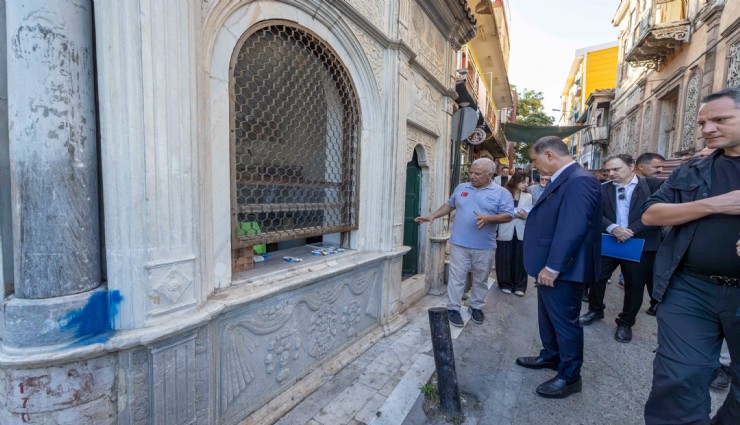 İzmir’in tarihi yapıları gün yüzüne çıkıyor