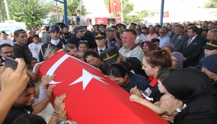 Manisa şehidini gözyaşlarıyla uğurladı