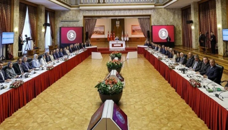 Süreç komisyonunda 'domuz bağı' gerginliği