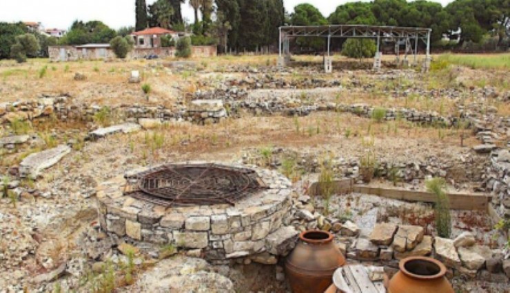 Urla'da kazıda 83 mezar bulundu: Alan 1. derece SİT alanı ilan edildi