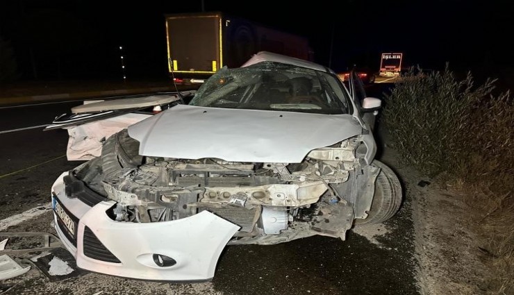 Uşak’ta tır ile otomobil çarpıştı: 1 ölü, 1 ağır yaralı