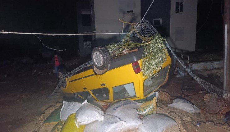 Antalya’da kıyamet gibi gün: Hortum her yeri birbirine kattı