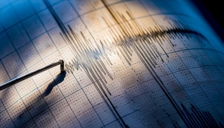 Balıkesir beşik gibi sallanıyor: Peş peşe depremler İzmir ve civarından da  hissedildi