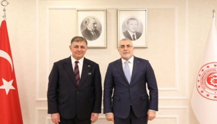 Başkan Cemil Tugay'dan Bakan Işıkhan'a ziyaret