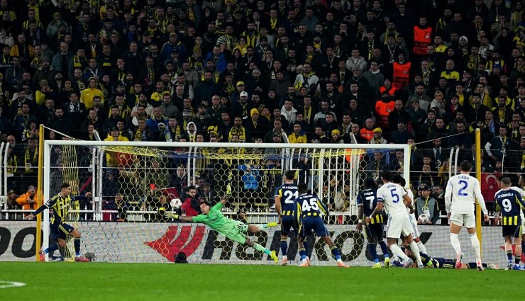 Fenerbahçe UEFA Avrupa Ligi’nde evinde Aston Villa’yı elinden kaçırdı