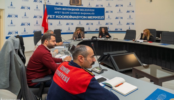 İzmir’de sağanak alarmı: Büyükşehir ekipleri yeni yağışlar için teyakkuzda