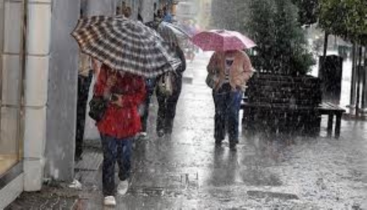 İzmir'de Şubat ayına kadar şemsiyeyi yanınızdan ayırmayın!