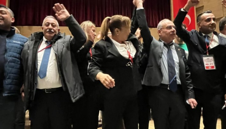 İzmir Kahveciler Odası’nda değişim rüzgarı: Başkanlığa Jale Büyükdemir seçildi