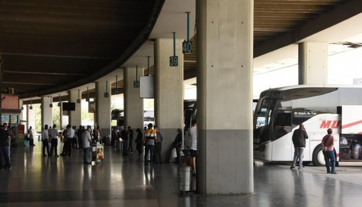 İzmir Otogarı’nda dolandırıcılık skandalı büyüyor: 8 parça sahte ürüne 65 bin TL verdiler