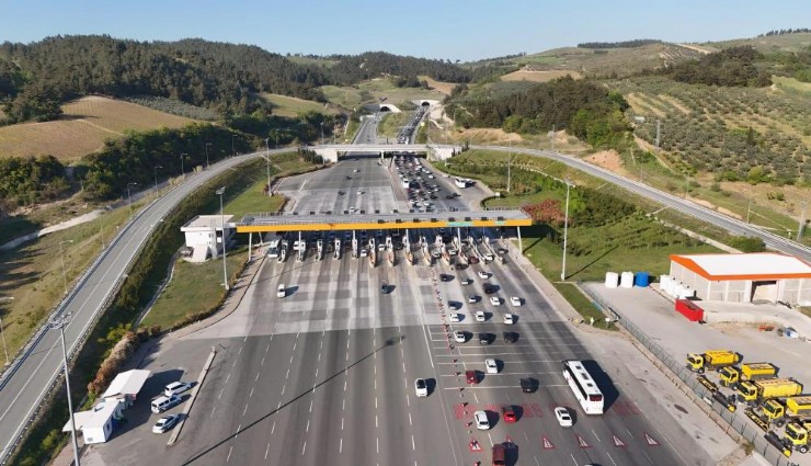 Otoyol ve köprülerde yoğunluk arttı: 2025’te 1 milyar 122 milyon araç