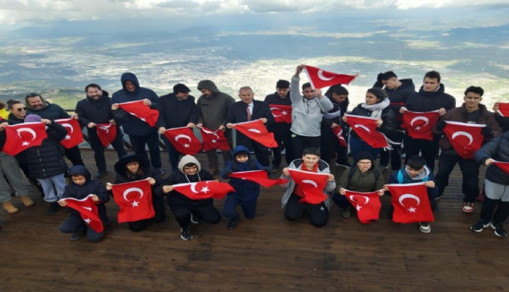 Spil'in zirvesinde Türk Bayrağı açtılar