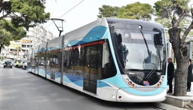 Tramvay seferleri geçici olarak iptal edildi