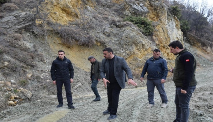 Baraj gölünde artan su seviyesi orman ve arazi yollarında heyelana neden oldu