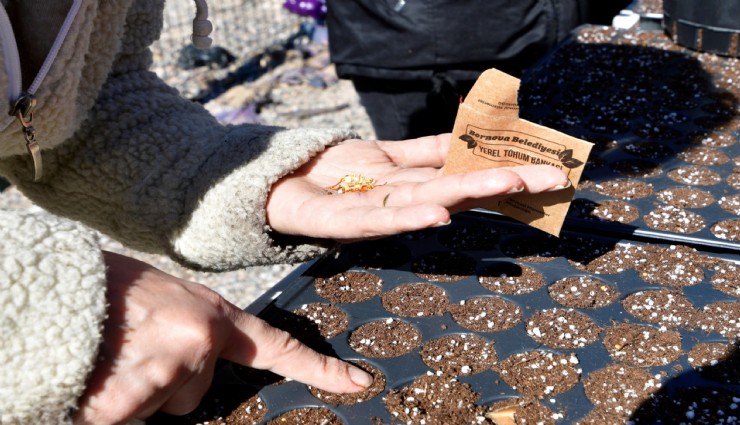 Bornova’da toprak kadınlarla canlanıyor